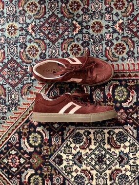 CRUZA Burgundy Suede Women's Sneakers with Pink Accent